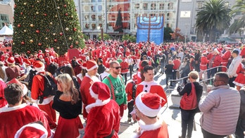 SantaCon revelers trash San Francisco restaurant
