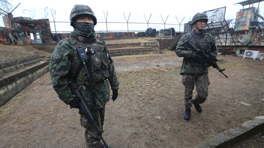 Koreas to verify removal of border guard posts next week