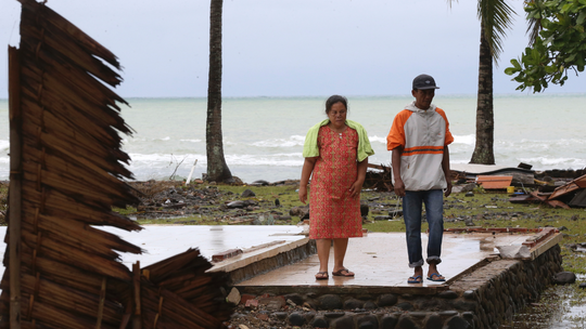 Indonesia widens exclusion zone around island volcano