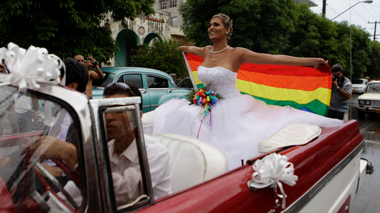 Cuba eliminates gay marriage language from new constitution