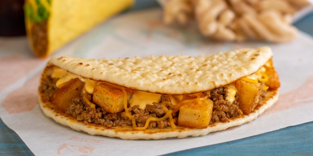For just $1, Taco Bell customers in Cincinnati can try a new flatbread stuffed with beef, cheese and potatoes.
