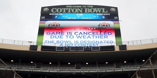 The First Responder Bowl between Boston College and Boise State was canceled due to weather and was designated a no contest after multiple lighting delays Wednesday, Dec. 26, 2018, in Dallas. (Associated Press)