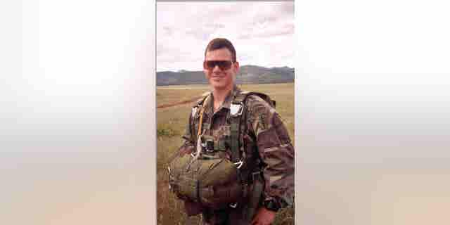 Chad Storlie was a member of the 10th Special Forces Group from 1995 to 2000. This is a typical picture before doing a helicopter static line jump at Fort Carson, CO. (Courtesy of the author)<br><br>