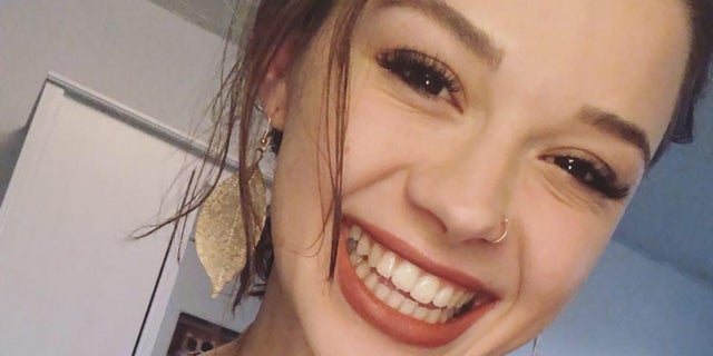 Sarah Papenheim, an American psychology student who was fatally stabbed in her apartment in the Netherlands, had texted a friend saying her roommate threatened to kill three people.