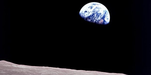 This well known Earthrise image was captured from Apollo 8. (NASA)