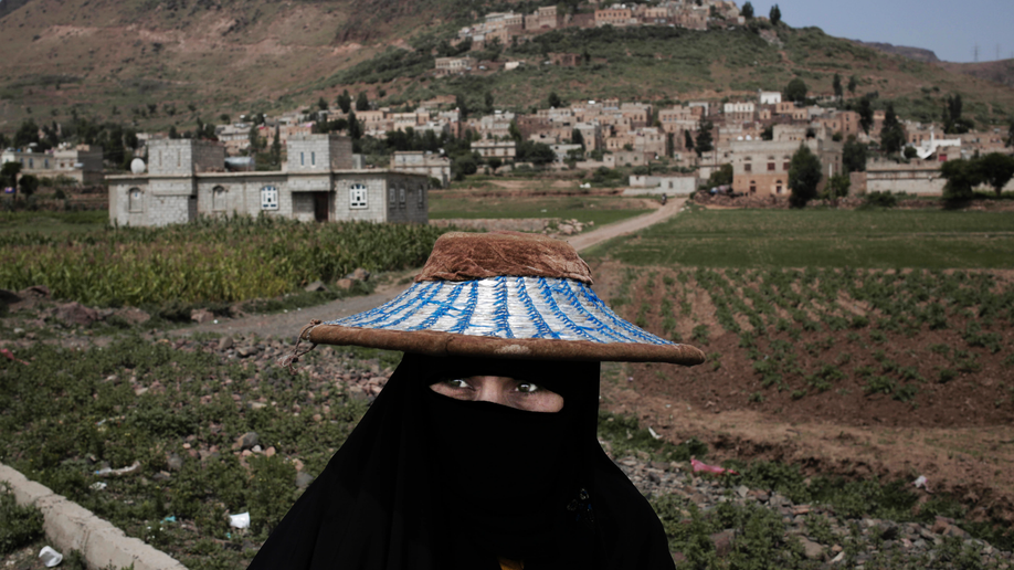 AP PHOTOS: Yemenis