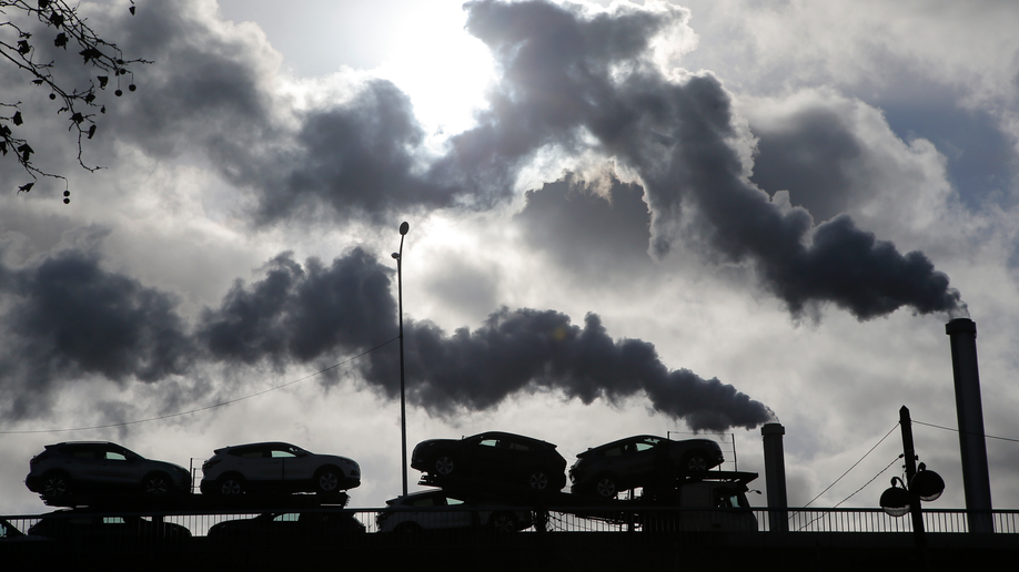 World urged to tackle 'urgent threats' as UN climate talks begin