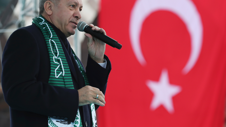 Erdogan: East of Euphrates op possible 'any moment' Erdogan: East of Euphrates op possible 'any moment'