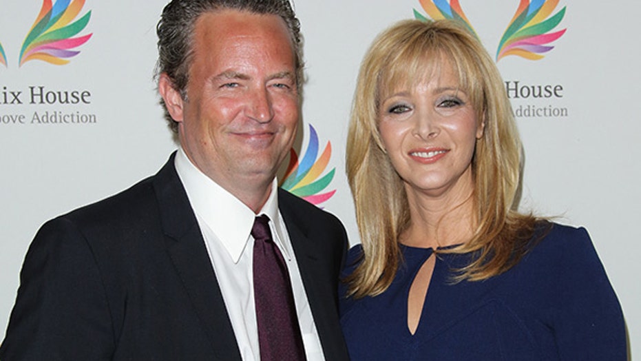 Friends Star Lisa Kudrow Reveals Matthew Perry Gifted Her An Iconic Prop From The Show Fox News Friends Star Lisa Kudrow Reveals Matthew Perry Gifted Her An Iconic Prop From The Show Fox News