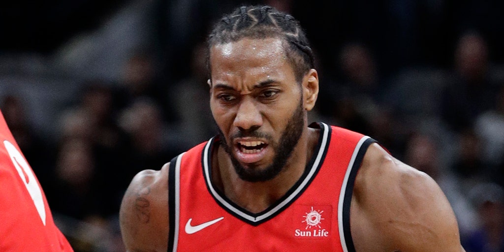 NBA Star Kawhi Leonard to Sign With Los Angeles Clippers: ESPN - Bloomberg