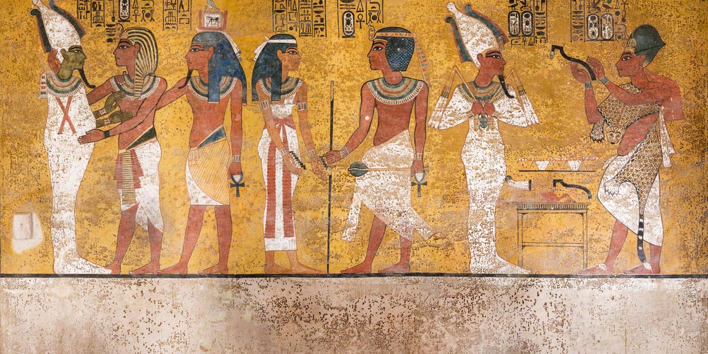 King Tut tomb mystery: Experts explain strange spots on burial chamber's  walls