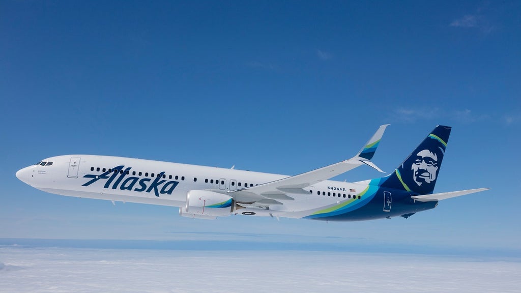 Alaska Airlines responds to nightmare 30-hour flight ordeal from Boston to LA