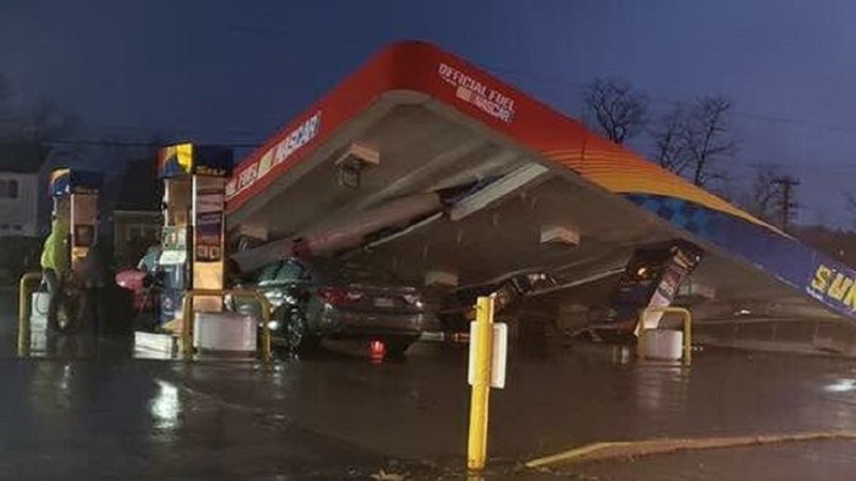 No one was injured when a Monroeville,Pa., gas station's canopy collapsed, police say.