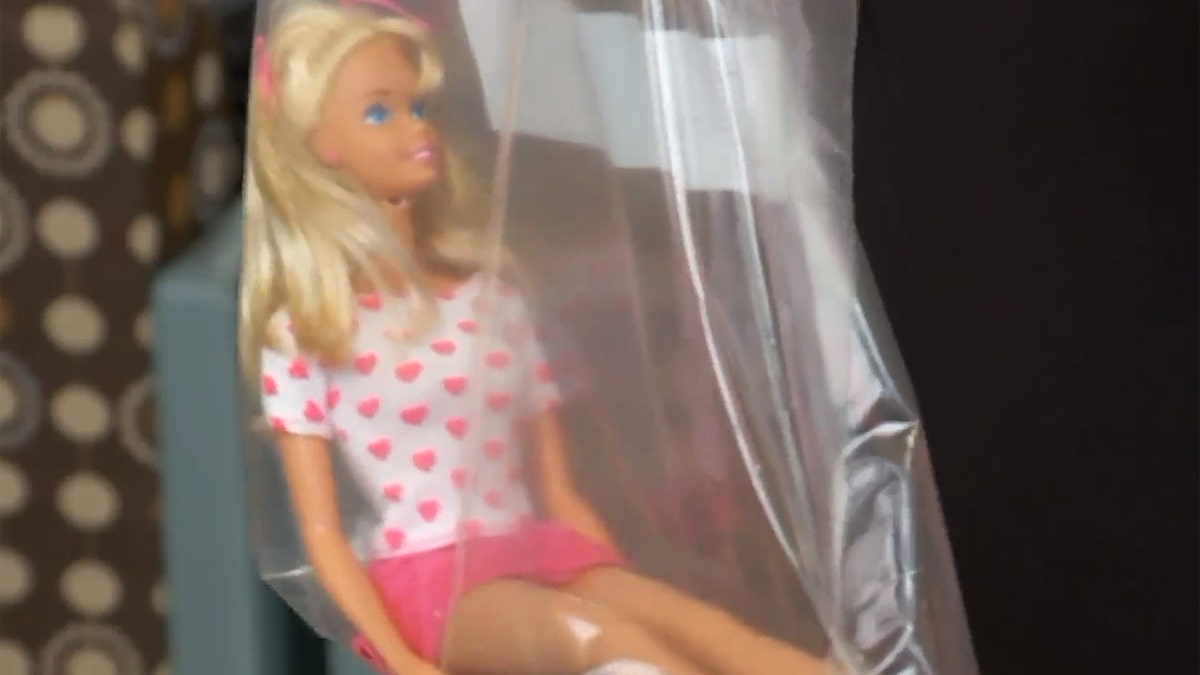 The doll, a Sweetheard Barbie, was manufactured in 1994.