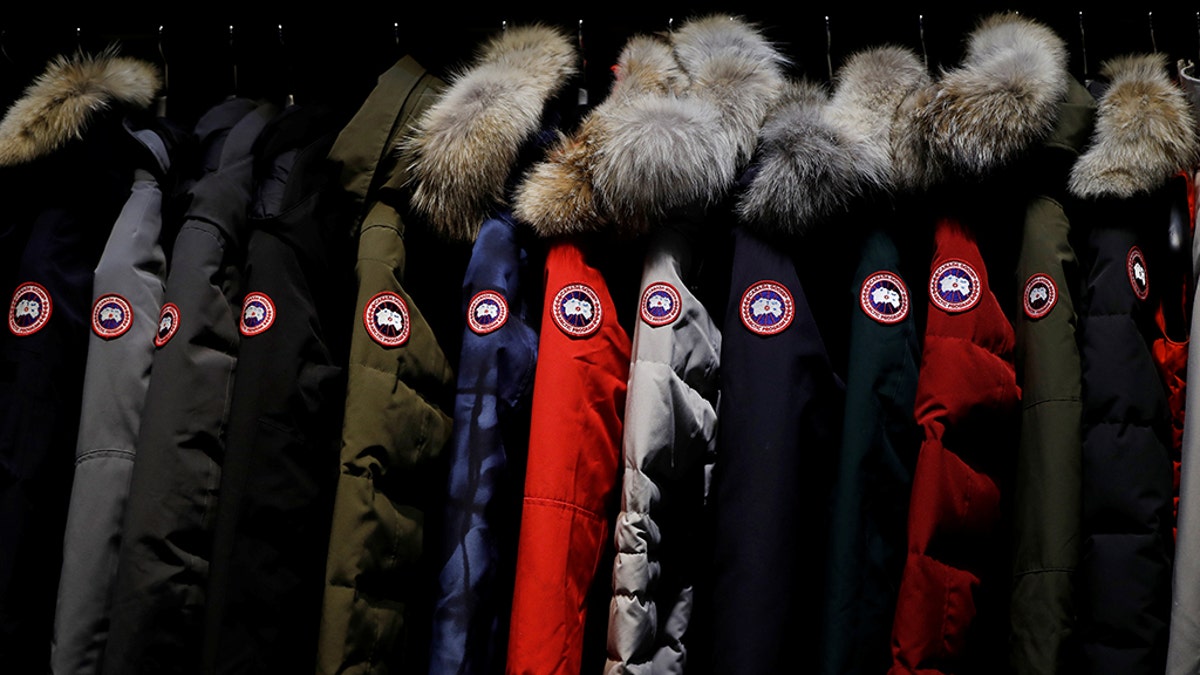 Canada goose muggings chicago hotsell