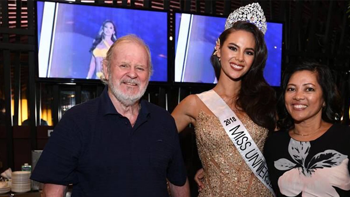 Catriona Gray with her parents. — Courtesy of Miss Universe