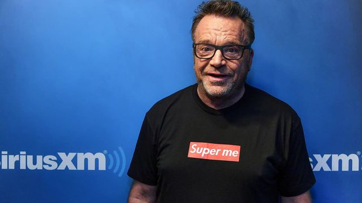 Tom Arnold shared a phone number on Twitter that he claimed belongs to Hope Hicks.