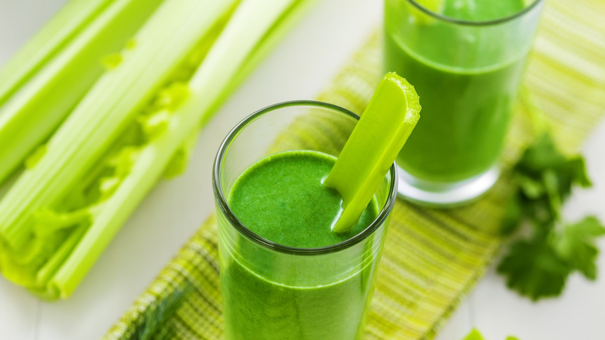 Greens like spinach, kale and romaine lettuce add more protein to your smoothie. (iStock)