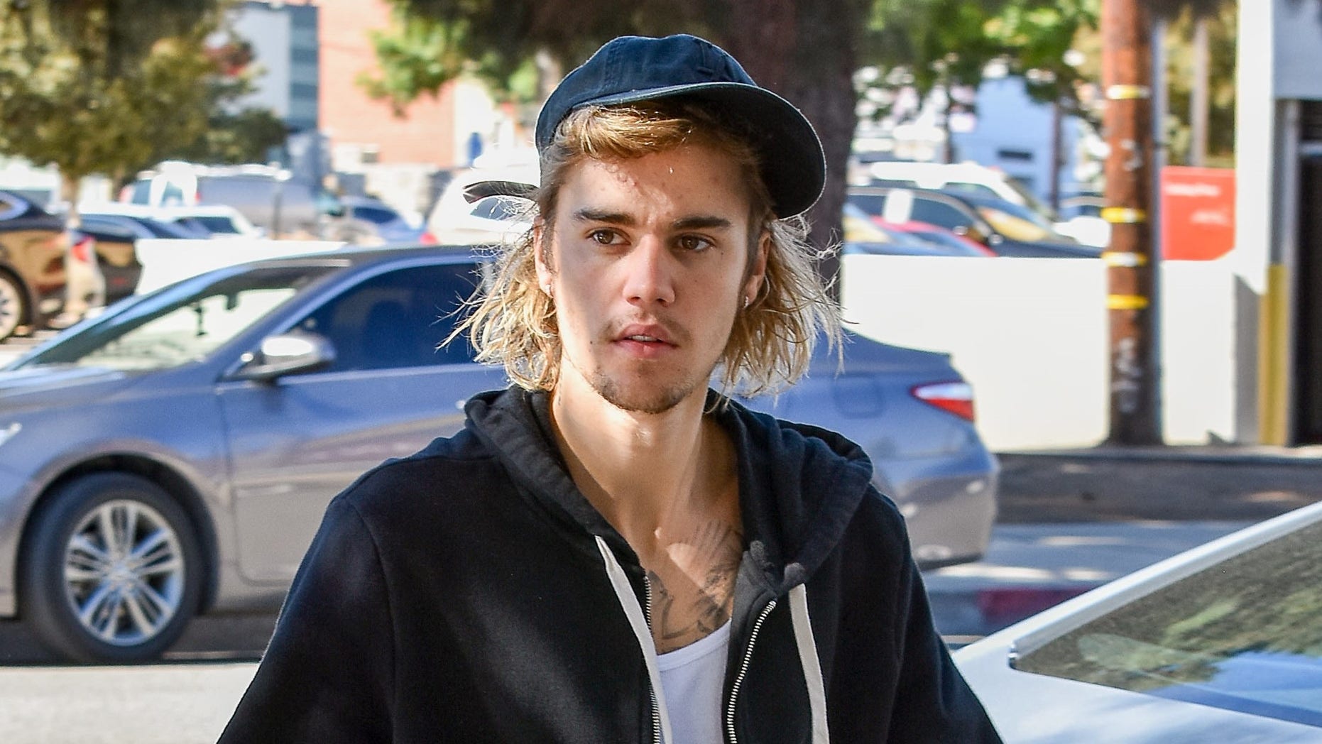 [celeb photos] Bieber went from twink to twunk - Page 3 - Celebria - ATRL