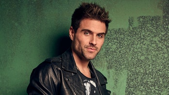 'Rent' actor injured before live performance, but show will go on