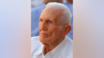 Ex-Cuban vice president, Bay of Pigs commander, dies at 95