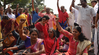2 women enter Hindu temple, breaking years-long ban
