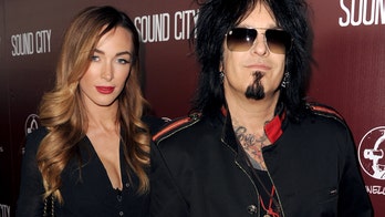 Motley Crue bassist Nikki Sixx, 60, expecting with wife Courtney, 33