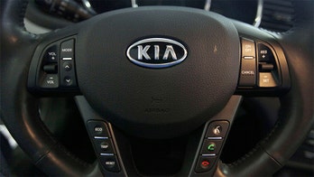 Missouri town giving away free steering wheel locks in response to spike in Kia, Hyundai car thefts