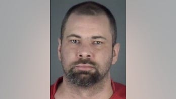 Florida man finds out his dad helped deliver him at birth, throws pizza at him, police say