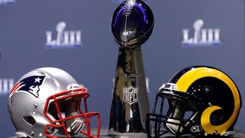 7 bizarre Super Bowl stories, from cocaine on the field to showering stranger in locker room