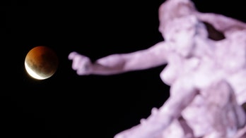 Super blood Moon 2019 in pictures