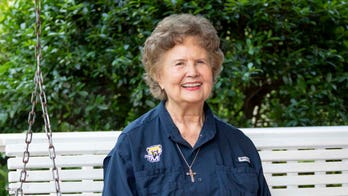 Grandmom, 84, goes back to college amid cancer diagnosis: 'Trust God no matter what'