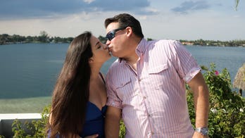 Couple with 33-year age gap says strangers, family struggle with relationship: 'We definitely get looks'