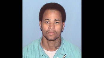 Bank robber demanded '20,000 big bills' in note: police