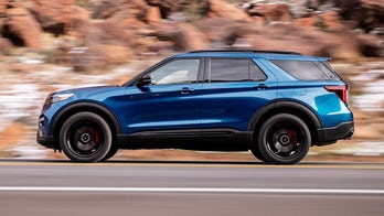 Green and mean: Ford Explorer Hybrid and ST debut