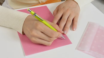 Order a new 'John Hancock': Plastic surgery meets penmanship with trendy signature makeovers