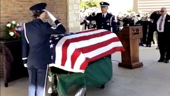 Thousands answer call to attend 'unaccompanied' Air Force vet's Texas funeral