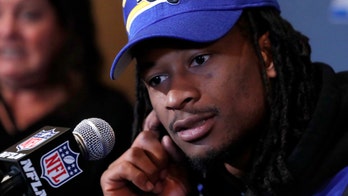 Gurley beats Gronk in 'Madden' Super Bowl matchup