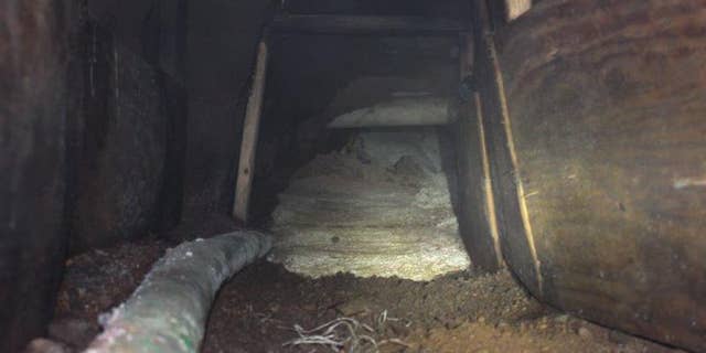 As border wall talks continue, agents keep finding cross-border tunnels ...