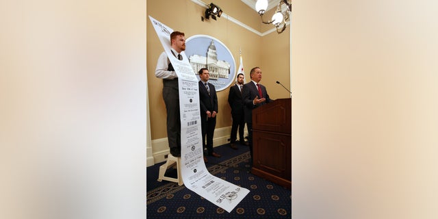 California might become the first state to require businesses to offer electronic receipts unless customers specifically ask for paper copies.
