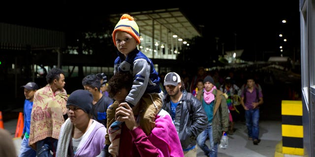 The border gates were open only temporarily, but migrants – who crossed the bridge from Tecun-Uman to Ciudad Hidalgo – were surprised to find no locks on the gates, effectively giving them a free pass to enter the country without being stuck at the border or registering with immigration officials.