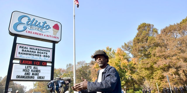 Tommy Daras says he’s selling his Edisto River Creamery because he’s been unable to remove the rebel banner flown by the Sons of Confederate Veterans on a tiny piece of property in front of his business.