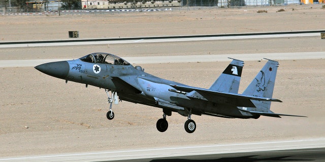 Israel's entire F-15 fleet has been grounded after a cockpit canopy detached from an aircraft last week.