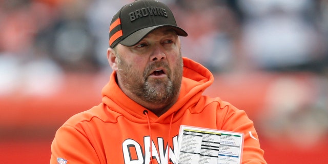 Freddie Kitchens went from running the Cleveland Browns' offense to running the show.