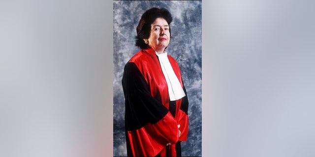 La jueza Wald fue la primera mujer en ser designada para el banco del Circuito de DC, donde se desempeñó como juez principal desde 1986 hasta 1991