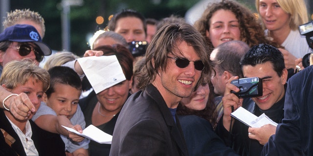 Tom Cruise attends the "Mission Impossible 2" premiere in July, 2000 in Cologne, Germany.