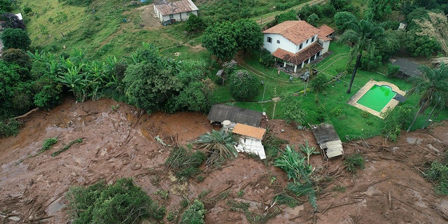 Rescue Efforts Resume For Brazil Dam Survivors As Death Toll Reaches 