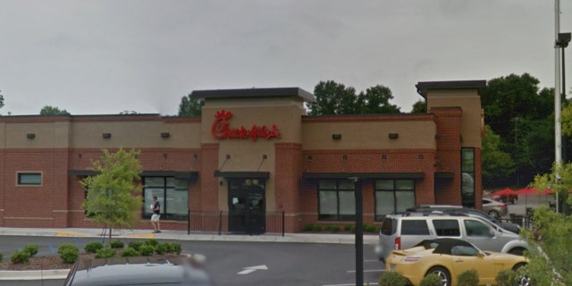 About 40 cars with Sprague’s friends came to the drive-thru.<br>