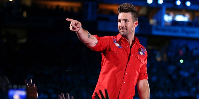 Country music star Jake Owen showed off his ability to rap on New York's Build Series on Monday. (Photo by Laura Roberts/Invision/AP, File)