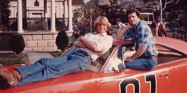 John Schneider (left) and Tom Wopat.